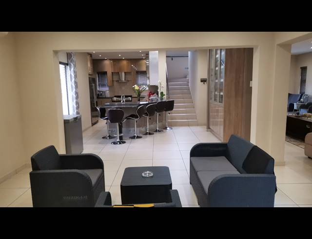 3 BEDROOM HOUSE FOR SALE IN CASHAN